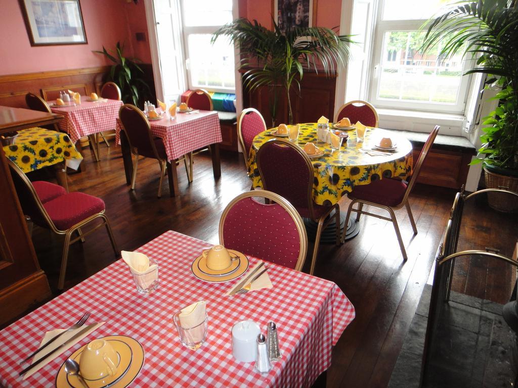 Inn On The Liffey Guesthouse Dublin Extérieur photo