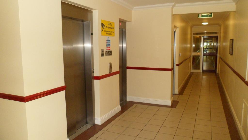 Inn On The Liffey Guesthouse Dublin Extérieur photo